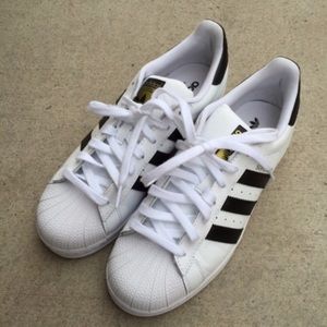 Adidas Superstar Sneakers